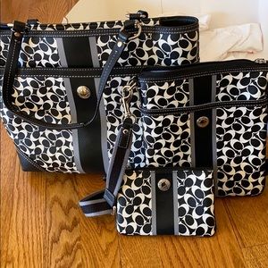 coach purse’s with set or individual pricing